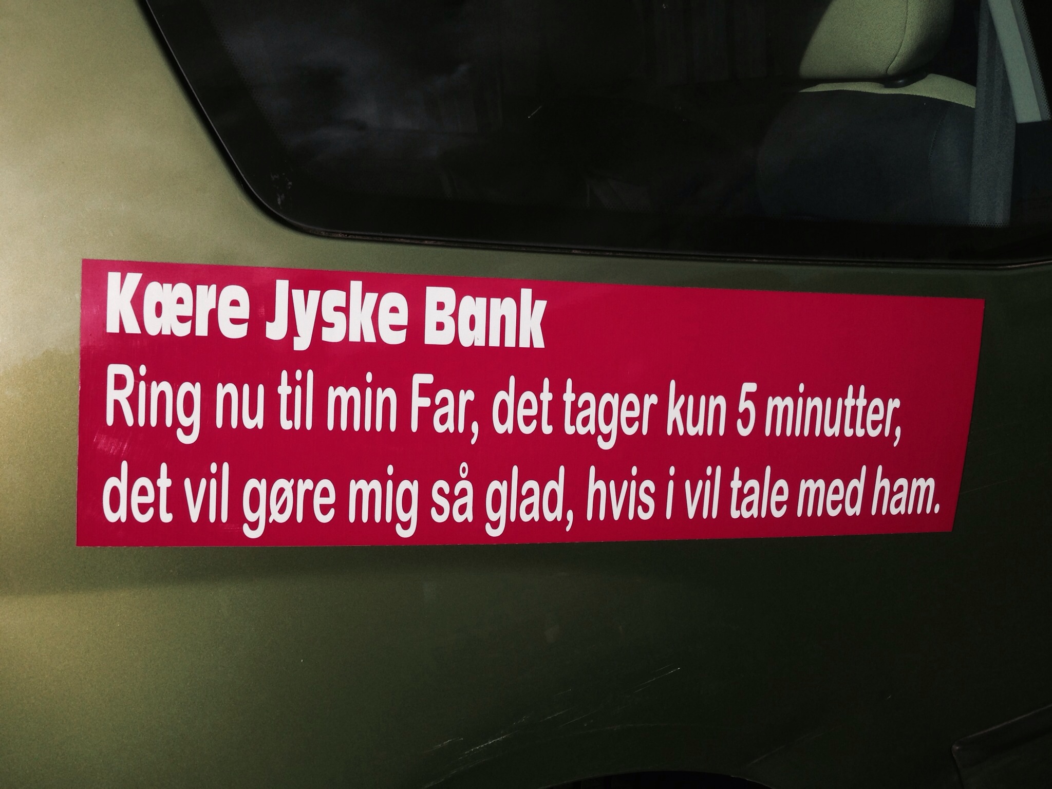 Mail til MUG@jyskebank.dk Det er nu dejligt at vide at :-) jyske bank overholder alle regler og love.